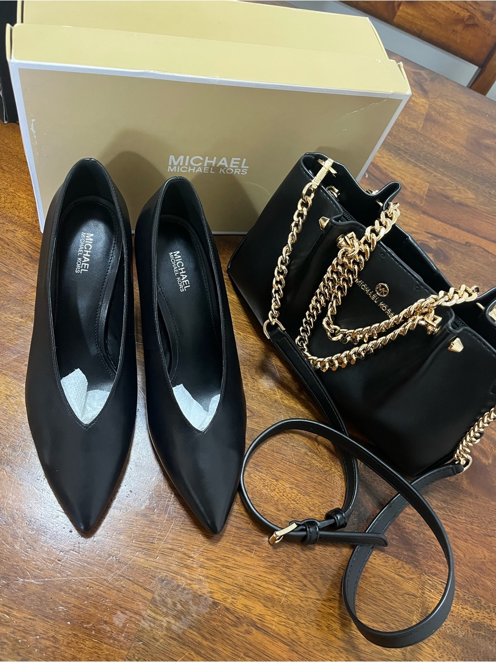 MICHAEL Michael Kors Black Pointed Toe Leather Pumps And Beautiful Bag